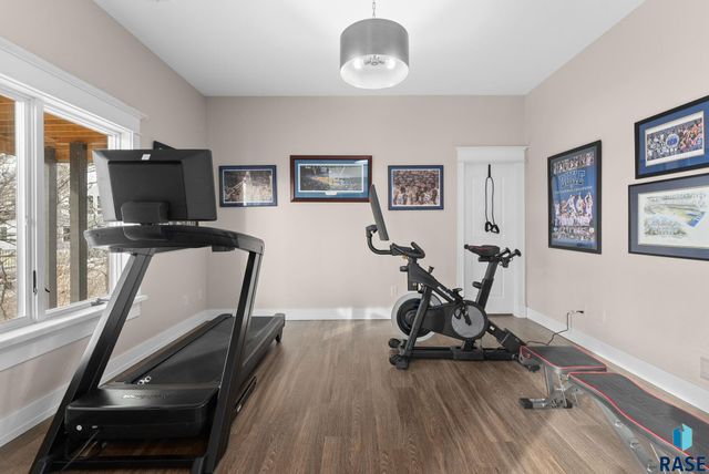9005 E Torrey Pine Cir, Sioux Falls, SD 57110