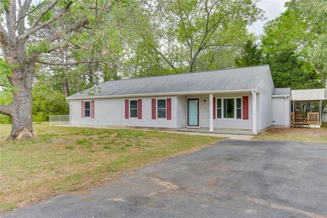 6881 Michael LN, Hayes, VA 23072