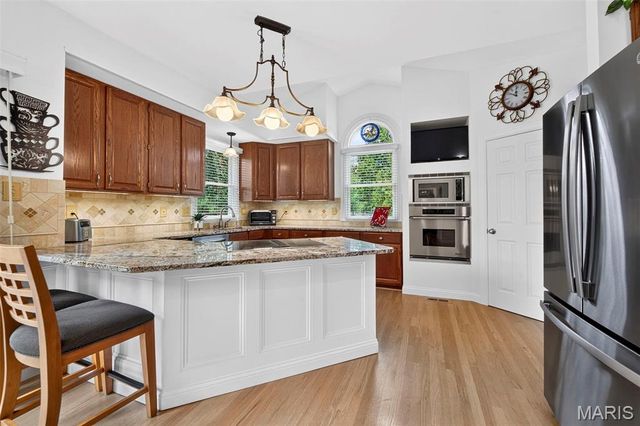 16850 Westglen Farms Drive, Wildwood, MO 63011