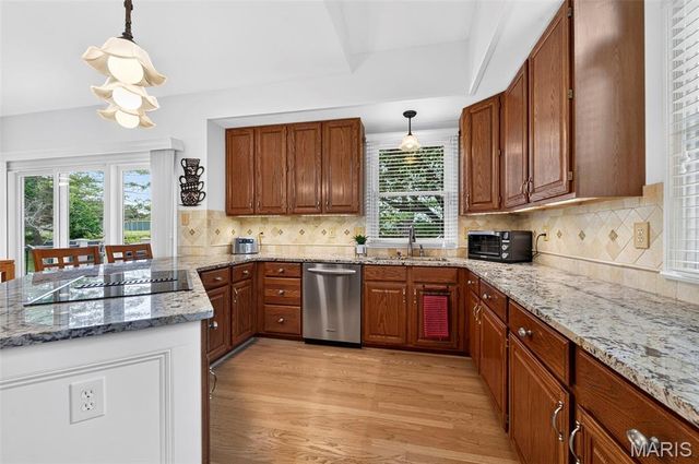 16850 Westglen Farms Drive, Wildwood, MO 63011