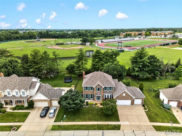 16850 Westglen Farms Drive, Wildwood, MO 63011