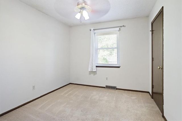 3008 S Bryn Mawr Drive, Independence, MO 64057