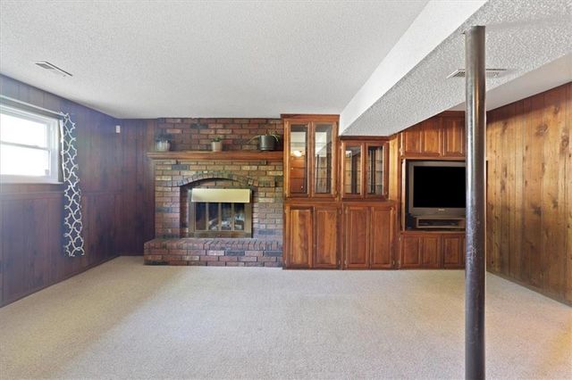 3008 S Bryn Mawr Drive, Independence, MO 64057