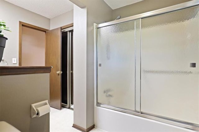 3008 S Bryn Mawr Drive, Independence, MO 64057