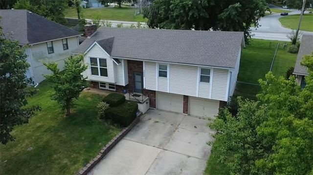 3008 S Bryn Mawr Drive, Independence, MO 64057
