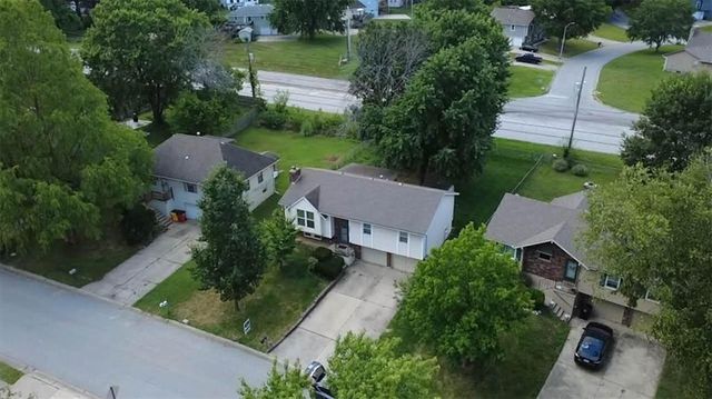 3008 S Bryn Mawr Drive, Independence, MO 64057