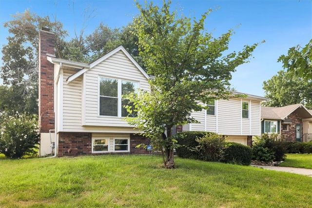3008 S Bryn Mawr Drive, Independence, MO 64057