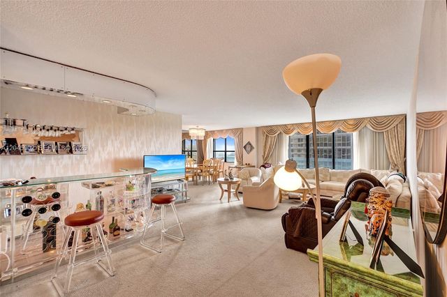 9801 Collins Ave 8S, Bal Harbour, FL 33154