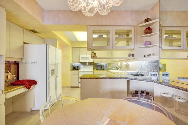 9801 Collins Ave 8S, Bal Harbour, FL 33154