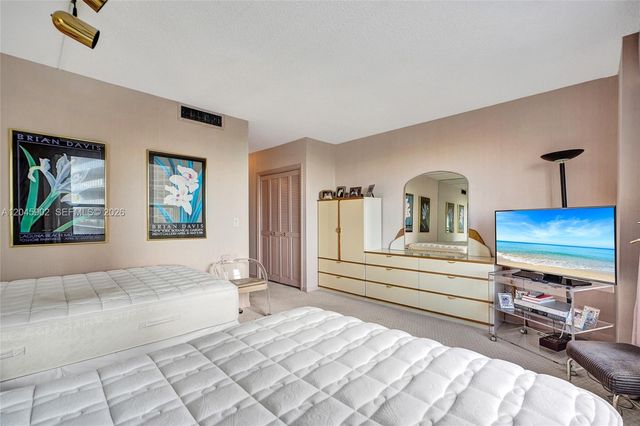 9801 Collins Ave 8S, Bal Harbour, FL 33154