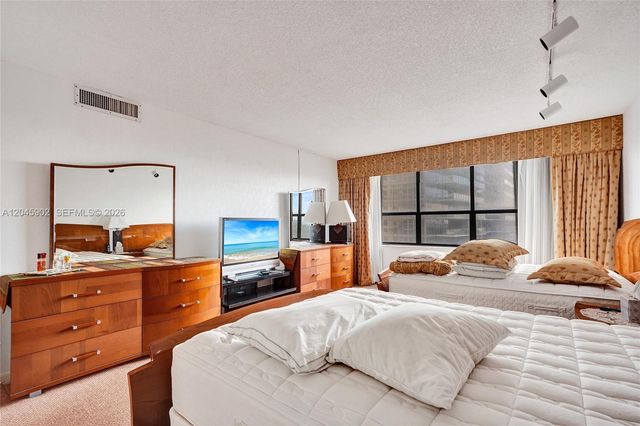 9801 Collins Ave 8S, Bal Harbour, FL 33154