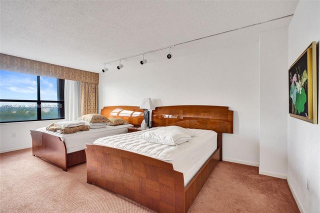 9801 Collins Ave 8S, Bal Harbour, FL 33154