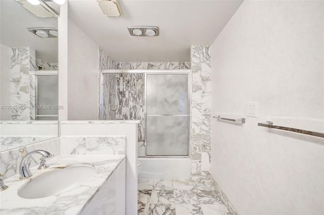 9801 Collins Ave 8S, Bal Harbour, FL 33154