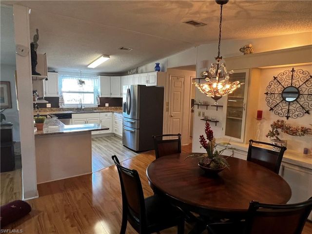 19795 Frenchmans CT, North Fort Myers, FL 33903