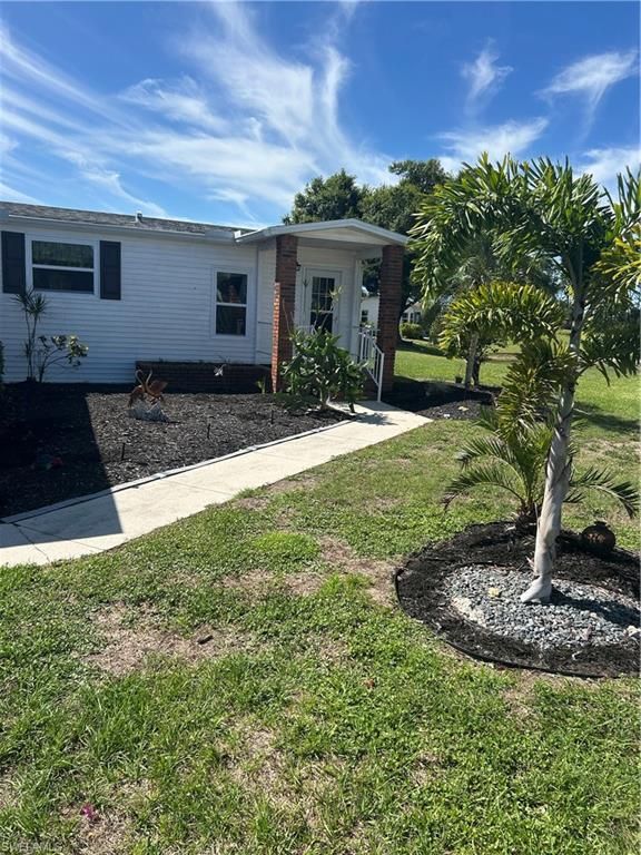 19795 Frenchmans CT, NORTH FORT MYERS, FL 33903 — photo 5