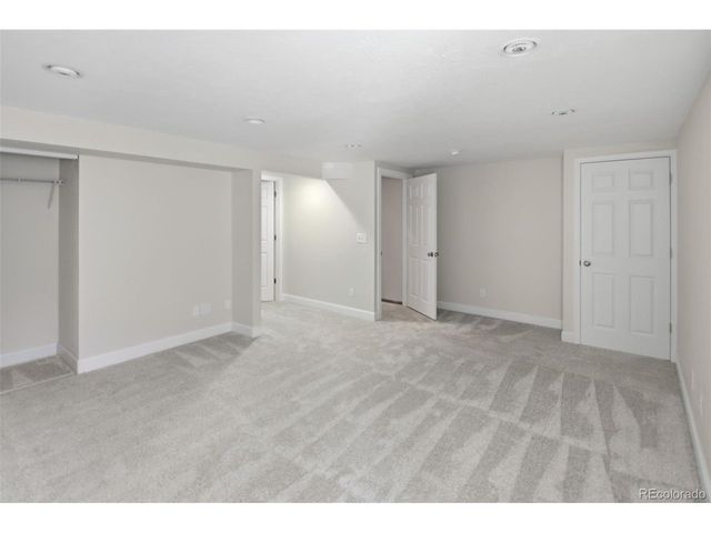 8176 S Newport Way, Centennial, CO 80112