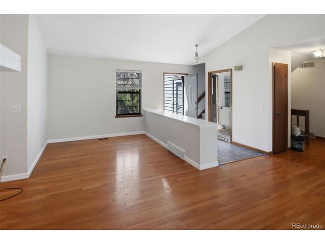 8176 S Newport Way, Centennial, CO 80112