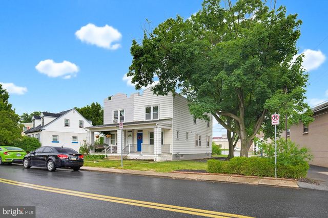 1394 ORCHARD ST, Lancaster, PA 17601