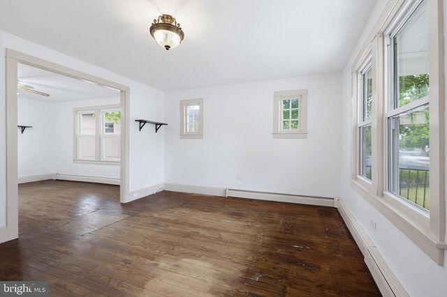 1394 ORCHARD ST, Lancaster, PA 17601