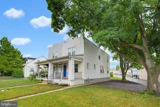 1394 ORCHARD ST, Lancaster, PA 17601