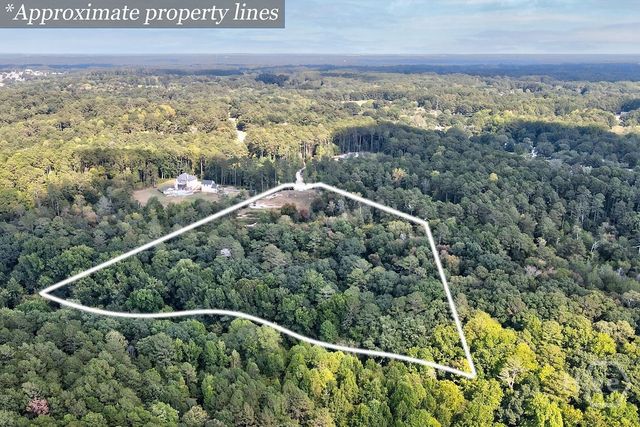 535 Penny Lane, Loganville, GA 30052