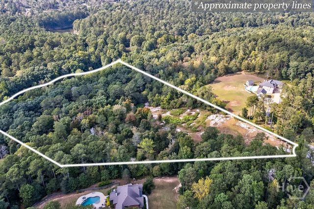 535 Penny Lane, Loganville, GA 30052