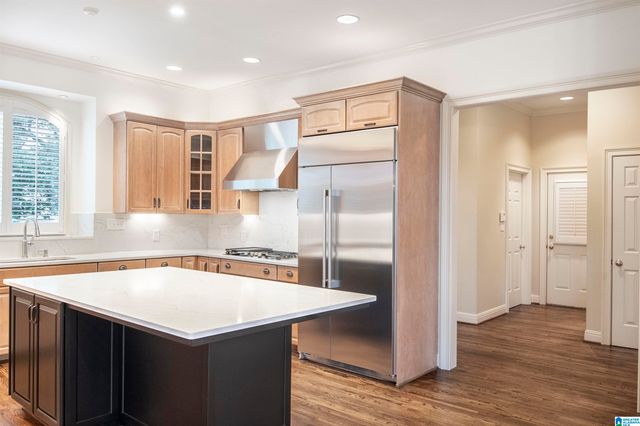 2076 BROOK HIGHLAND RIDGE, Birmingham, AL 35242