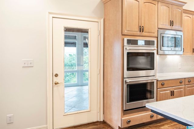 2076 BROOK HIGHLAND RIDGE, Birmingham, AL 35242
