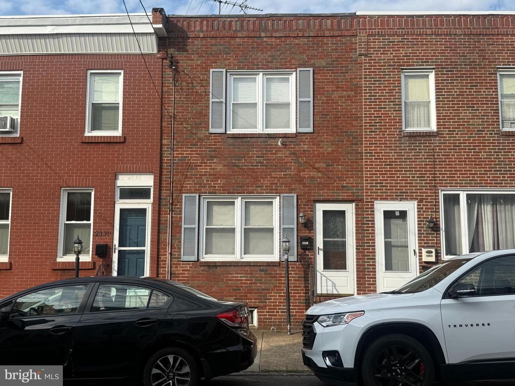 2328 E HAGERT ST, Philadelphia, PA 19125