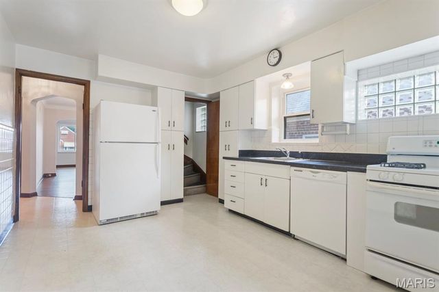 5665 Oleatha Avenue, St Louis, MO 63139