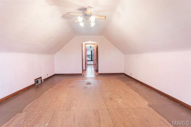 5665 Oleatha Avenue, St Louis, MO 63139