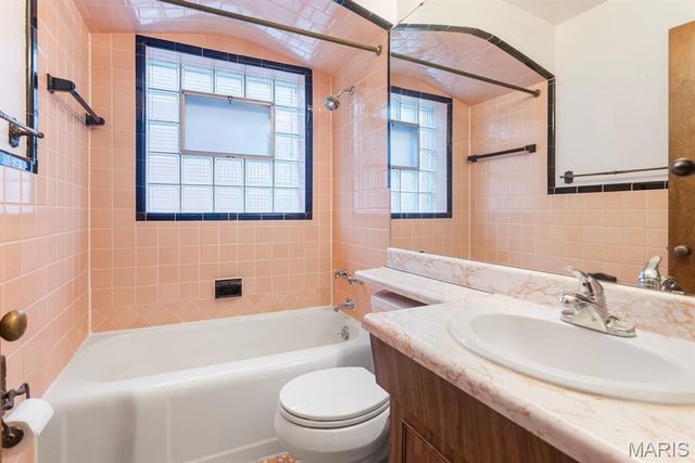 5665 Oleatha Avenue, St Louis, MO 63139