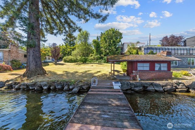 11136 Rainier Avenue S, Seattle, WA 98178