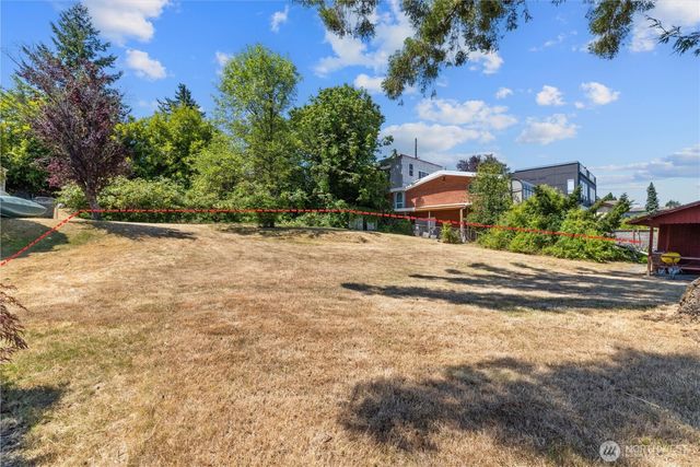 11136 Rainier Avenue S, Seattle, WA 98178