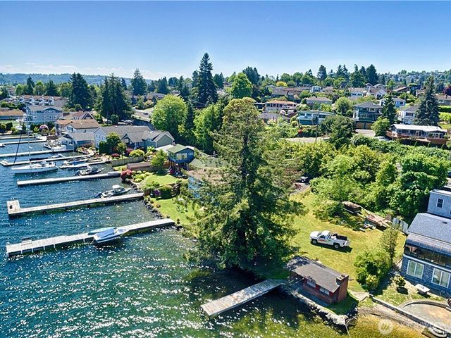 11136 Rainier Avenue S, Seattle, WA 98178