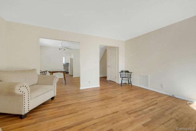 48 Elissa Lane, Yonkers, NY 10710