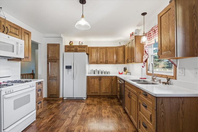 9378 Smith Road, Tecumseh, MI 49286