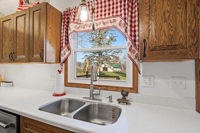 9378 Smith Road, Tecumseh, MI 49286