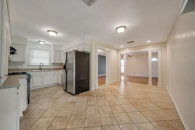 3702 Malone Drive, Pasadena, TX 77503