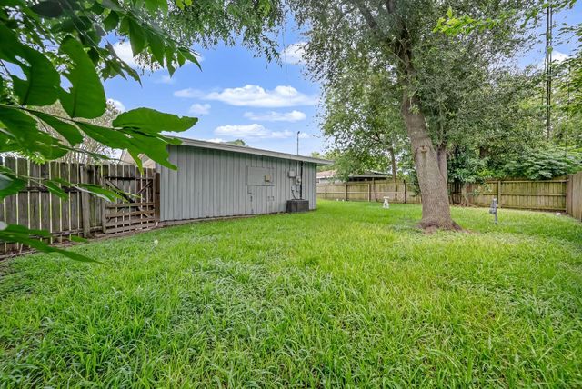 3702 Malone Drive, Pasadena, TX 77503