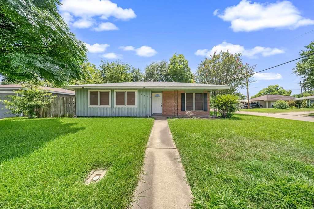 3702 Malone Drive, Pasadena, TX 77503