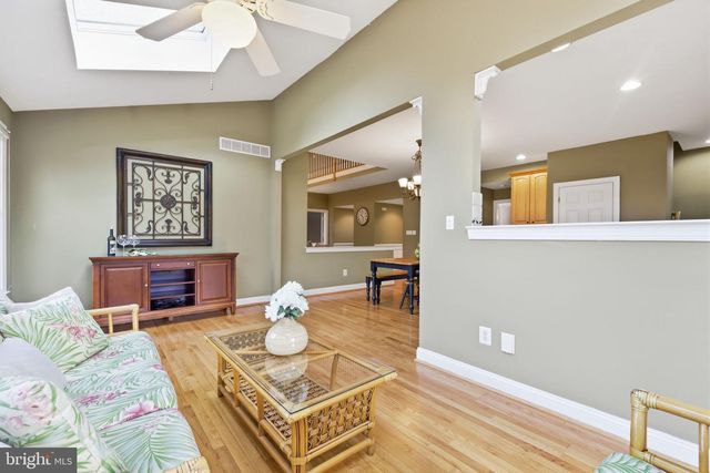 1692 POWDERHORN DR, Newtown, PA 18940