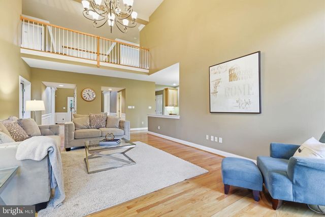 1692 POWDERHORN DR, Newtown, PA 18940