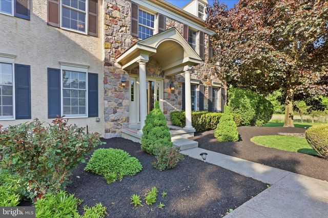 1692 POWDERHORN DR, Newtown, PA 18940