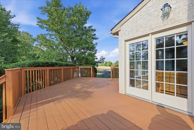 1692 POWDERHORN DR, Newtown, PA 18940