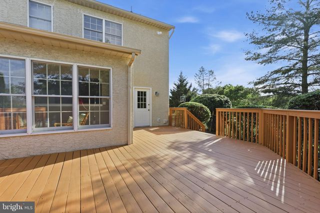 1692 POWDERHORN DR, Newtown, PA 18940
