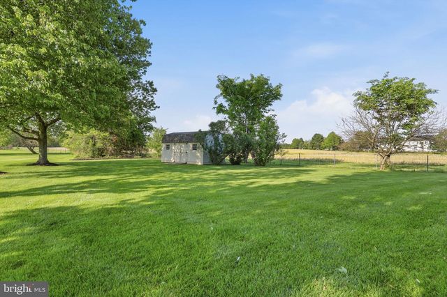 1692 POWDERHORN DR, Newtown, PA 18940