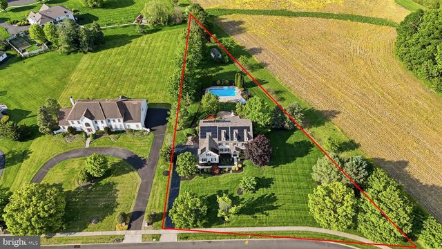 1692 POWDERHORN DR, Newtown, PA 18940
