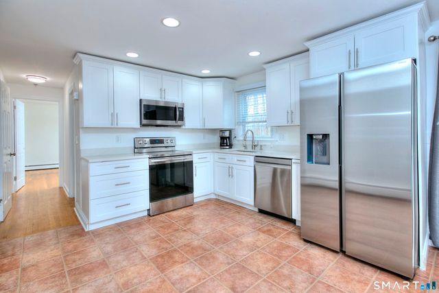 46 Crest Road, Ridgefield, CT 06877