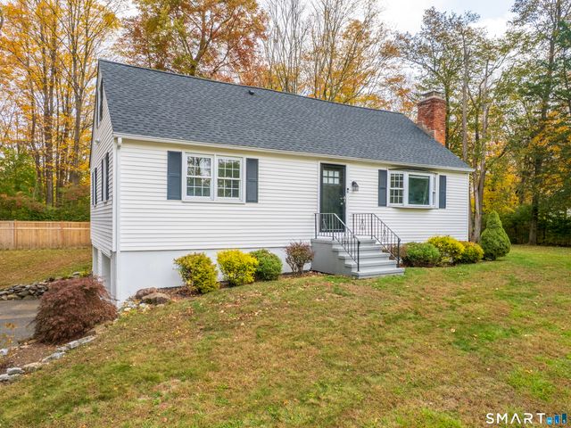 46 Crest Road, Ridgefield, CT 06877
